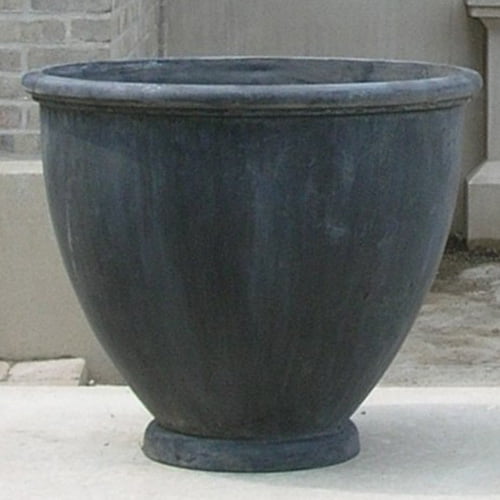 Lead cisterns, urns and vases on display | Bromsgrove Garden